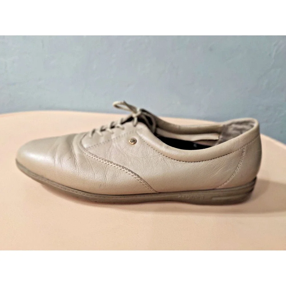 Easy Spirit Women's Anti-gravity Esmotion Leather Beige Lace Up Shoes Size‎ 9B